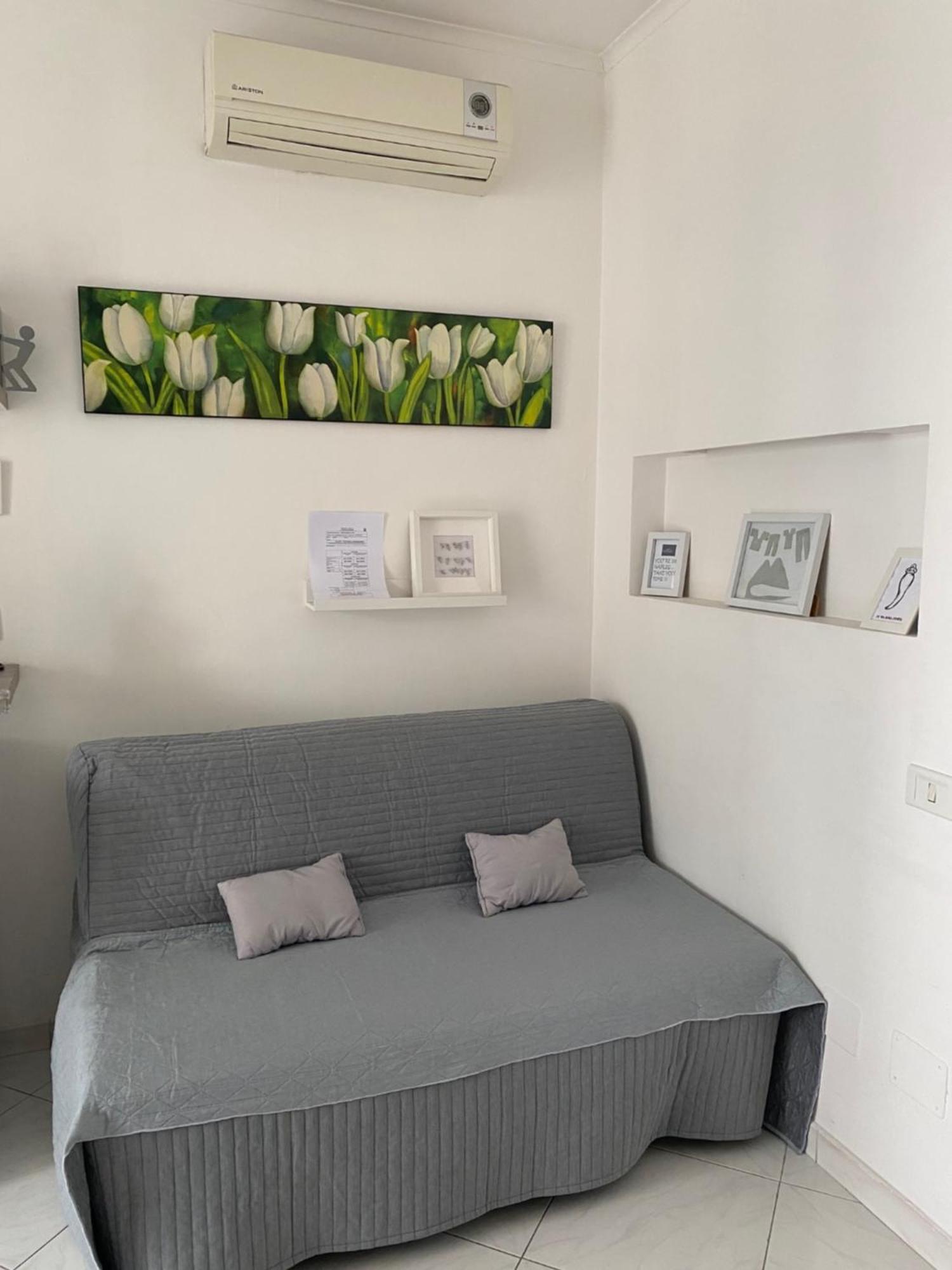 Vesucharme Flat Apartment เนเปิลส์ ภายนอก รูปภาพ