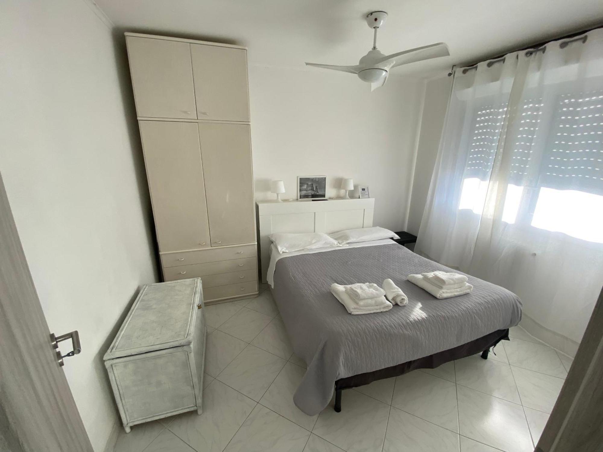 Vesucharme Flat Apartment เนเปิลส์ ภายนอก รูปภาพ